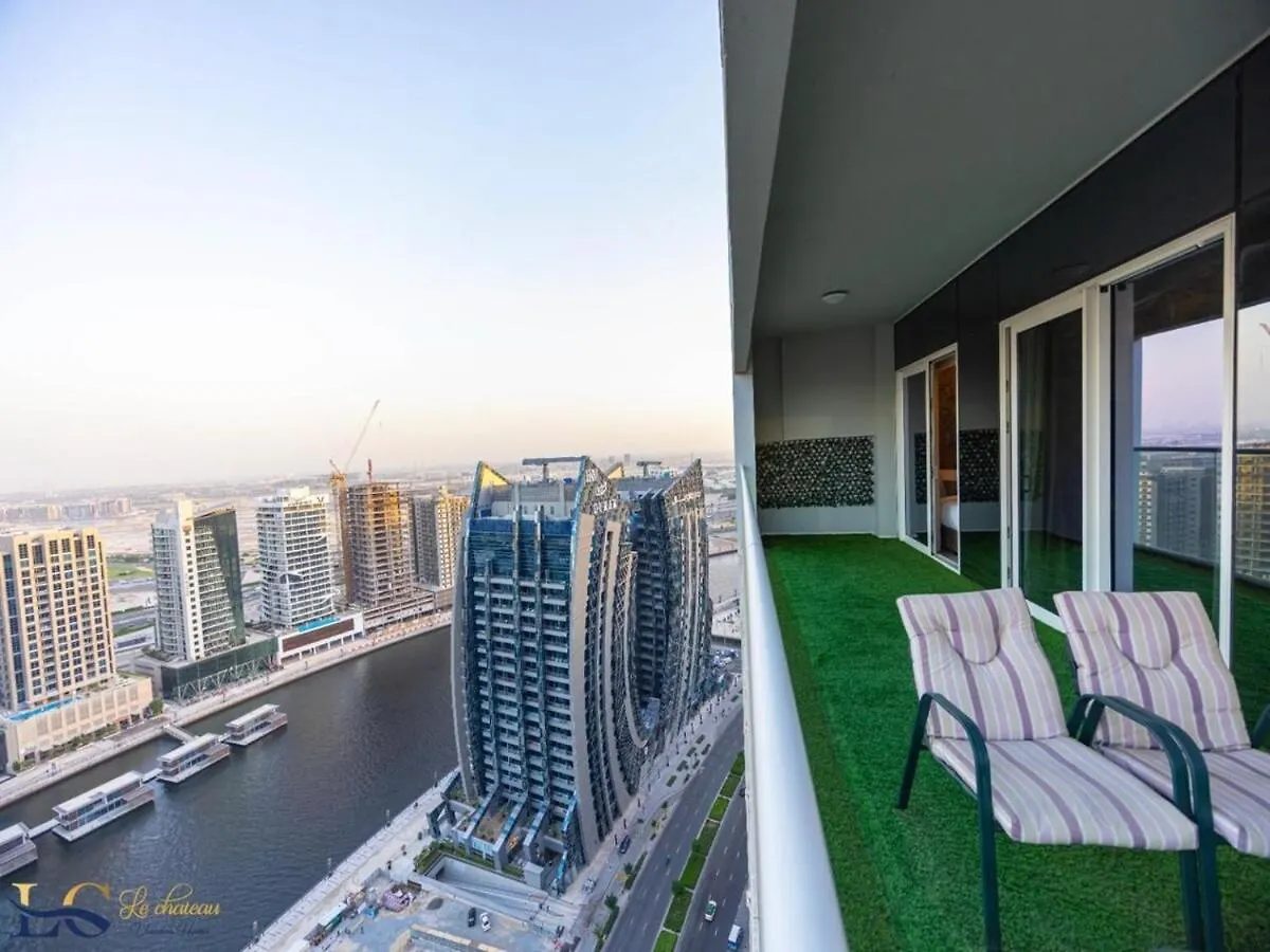 Coastal 2Bed With Full Canal Views In Business Bay دبي شقة